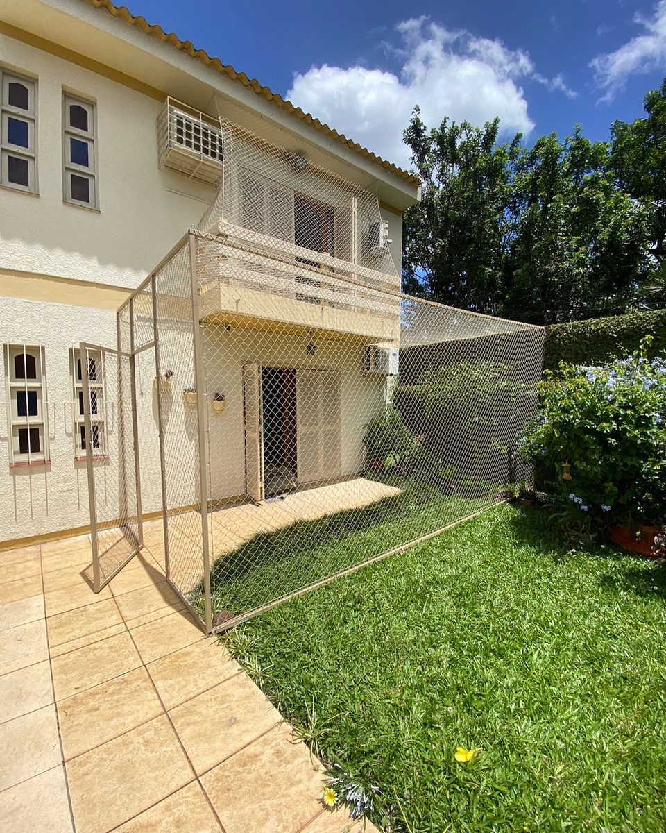 gatil externo casa Porto Alegre